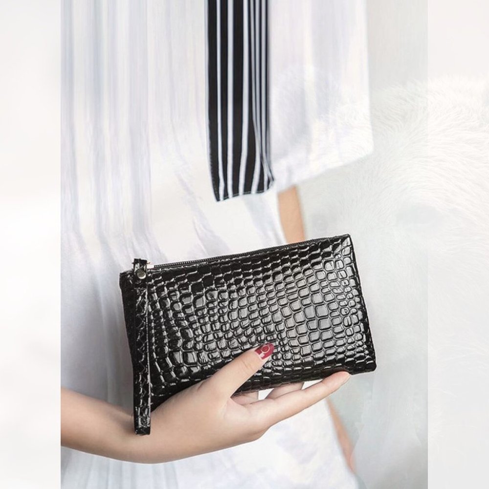 New Faux Leather Crocodile Embossed Purse Black 88